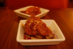 chicken wings at dukes bar b que