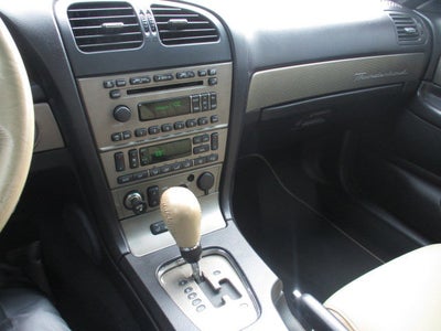 2004 Ford Thunderbird Base