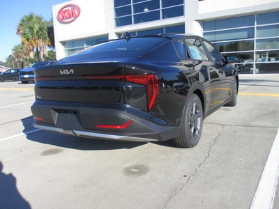 2025 Kia K4 LXS