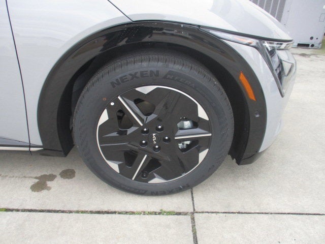 2025 Kia EV6 Wind