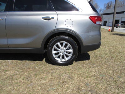 2017 Kia Sorento LX