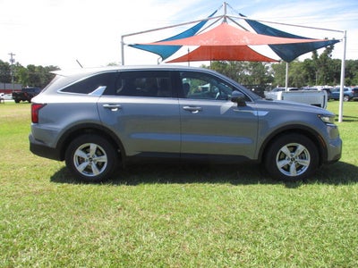 2022 Kia Sorento LX